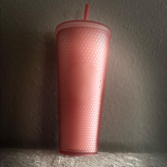 2022 Starbucks Pink Lemonade Studded 24oz Tumbler Cold Cup Venti NEW RELEASE! - Picture 1 of 2